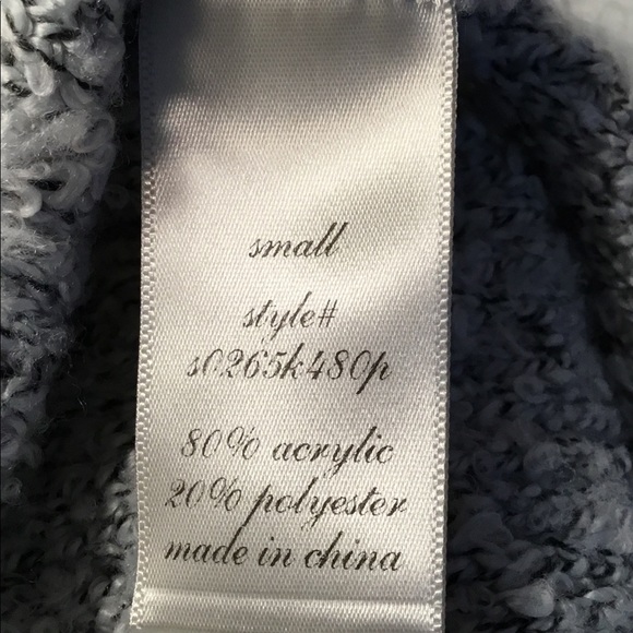 Ayla Turtleneck Sleeveless Sweater - Picture 3 of 7